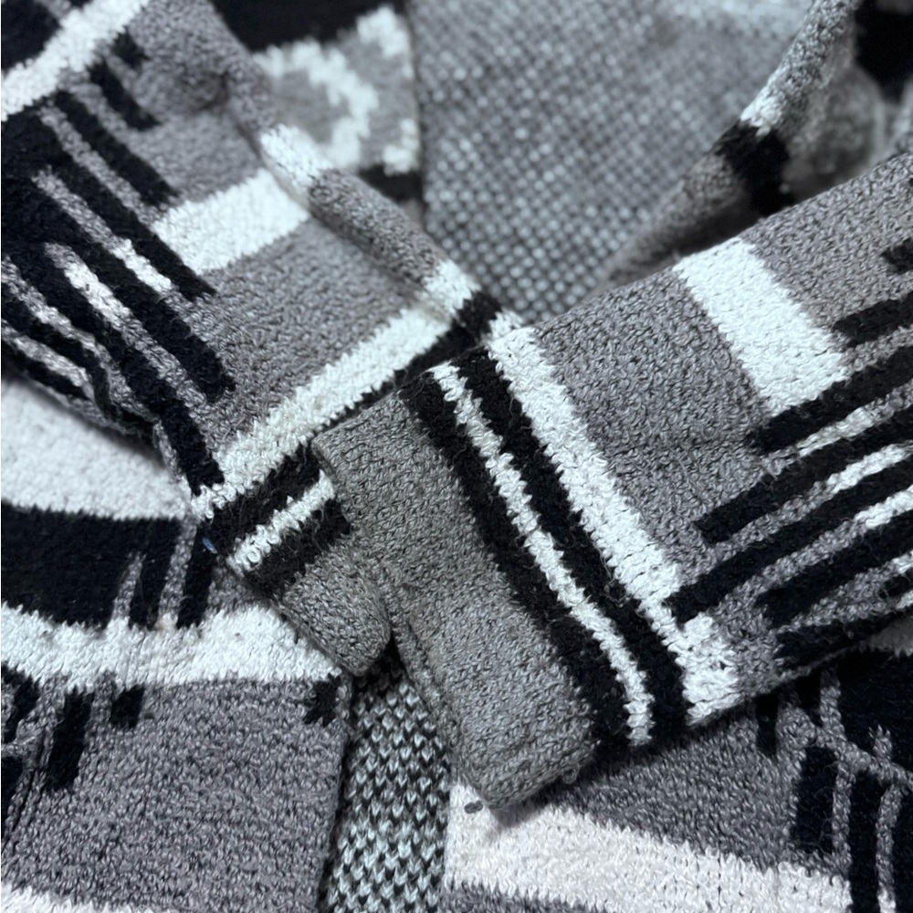 Cozy Striped Open-Front Sweater - Picture 4 of 6